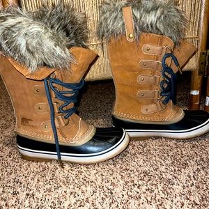 Sorel Joan of Arctic snow boots - size 6.5/37.5